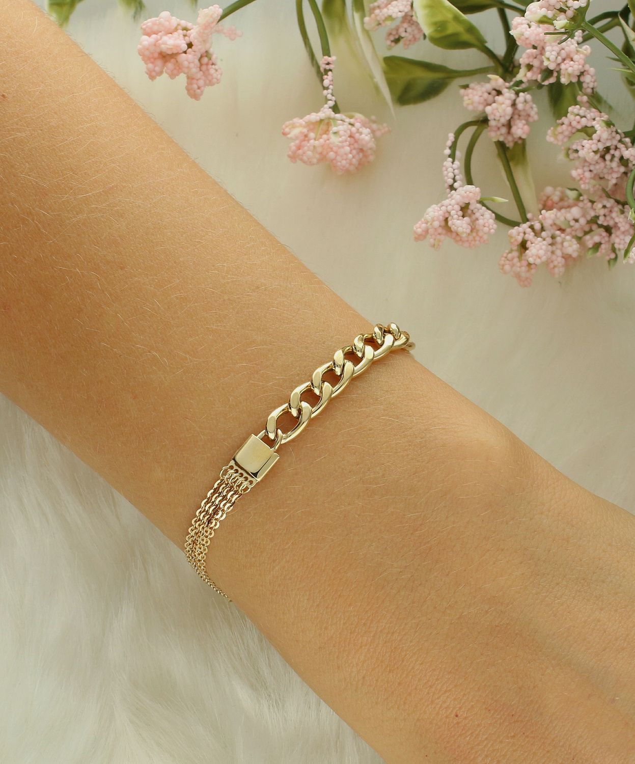 Bransoletka złota pancerka z łańcuszkami próba 375, BR 7515A 375 Złota bransoletka wykonana z 9 karatowego żółtego złota. Bransoletka to idealny pomysł na prezent.2.jpg